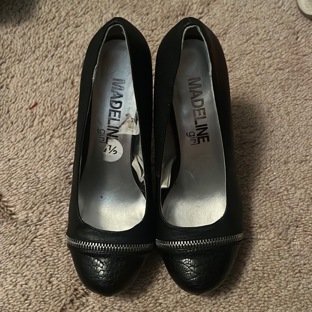 Madeline girl heels with zipper and snake skin detail